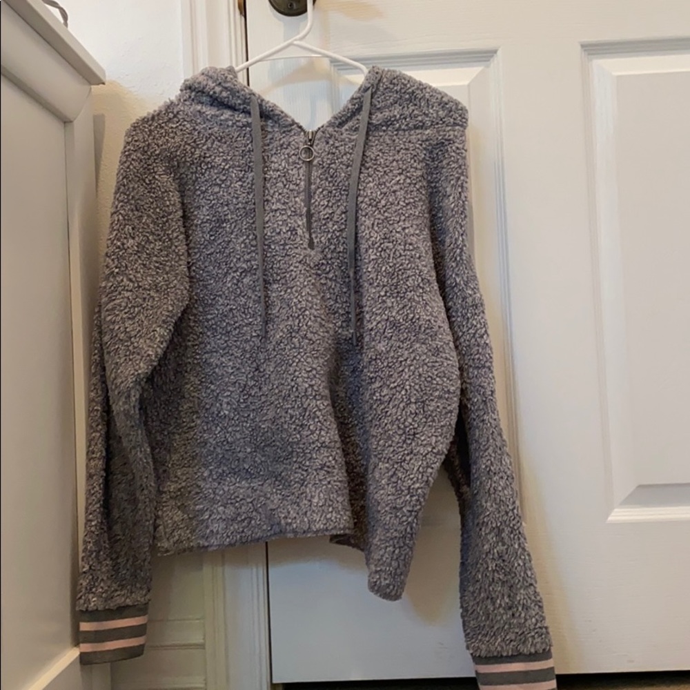 Fuzzy grey quarter zip